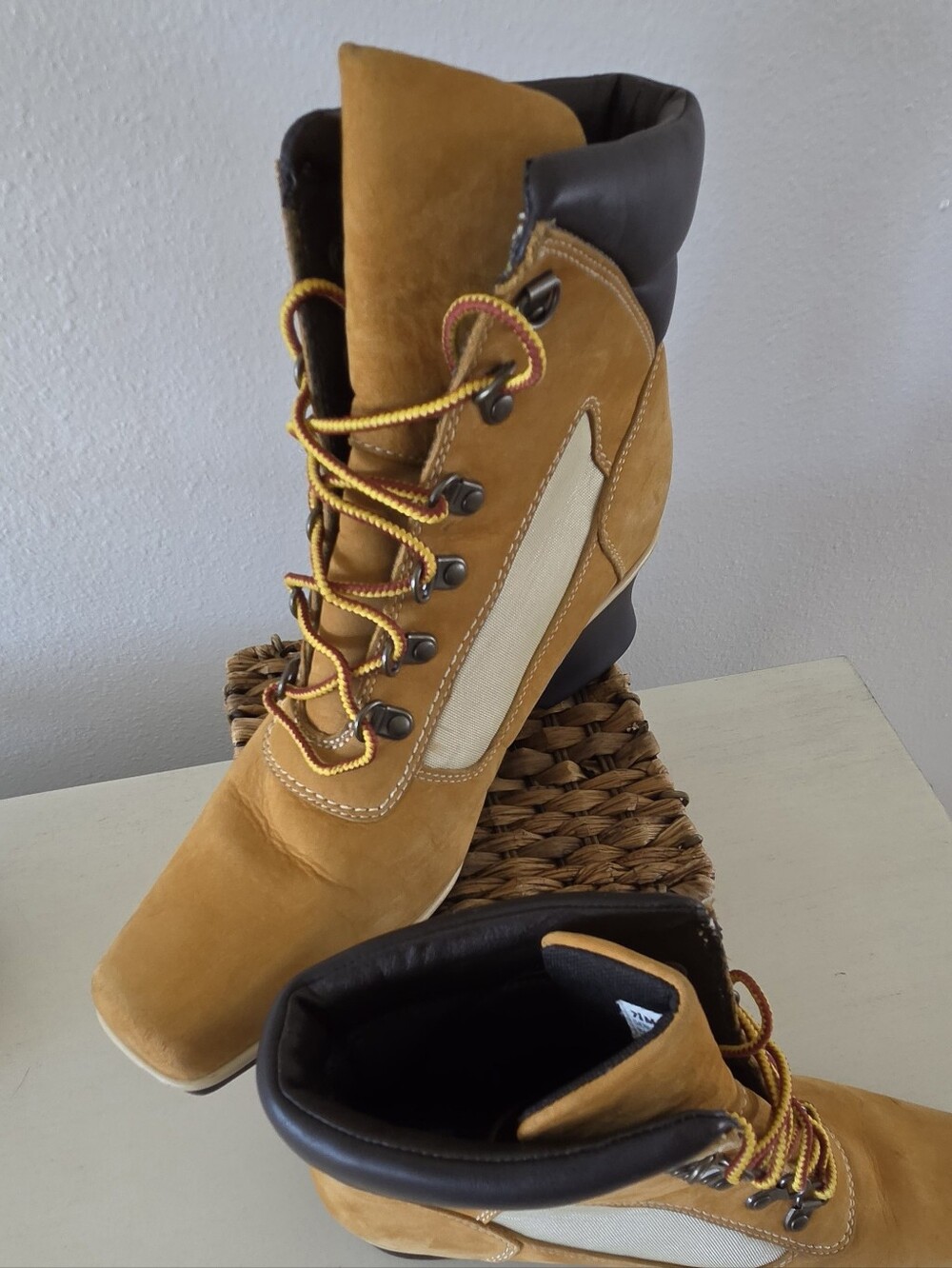 Vintage Timberland Square Toe Wedge Chukka Boots - Picture 3 of 13